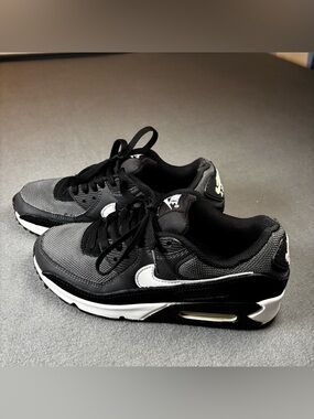 Nike Air Max 90 Mens 6.5 Black White Running Sneakers Shoes Trainers CN8490-002